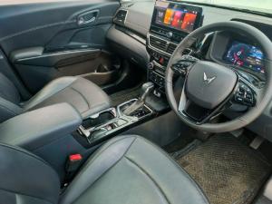 Mahindra XUV 3XO 1.2T AX7L - Image 5