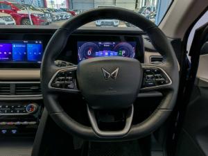 Mahindra XUV700 2.0T AX7 - Image 11