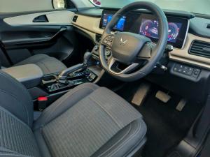 Mahindra XUV700 2.0T AX5 - Image 12