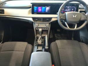Mahindra XUV700 2.0T AX5 - Image 6