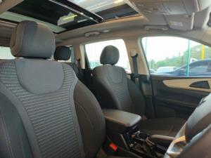 Mahindra XUV700 2.0T AX5 - Image 7
