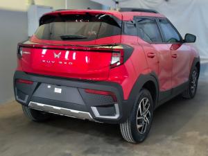 Mahindra XUV 3XO 1.2T AX5 manual - Image 4