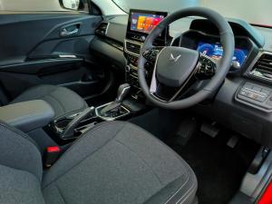 Mahindra XUV 3XO 1.2T AX5 manual - Image 9