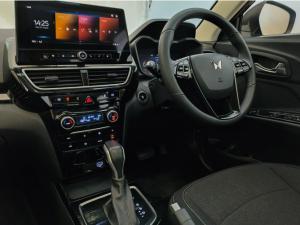 Mahindra XUV 3XO 1.2T AX5 auto - Image 10