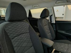 Mahindra XUV 3XO 1.2T MX2 manual - Image 7