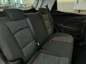 Mahindra XUV 3XO 1.2T MX2 manual - Image 9
