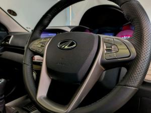 Mahindra XUV300 1.2T W8 - Image 12
