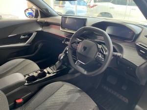 Peugeot 2008 1.2T Allure - Image 4