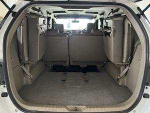 Toyota Fortuner 3.0D-4D Ltd edition auto - Image 6