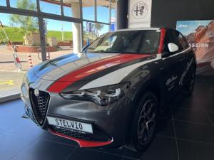 Alfa Romeo Stelvio 2.0T Veloce Q4 - Image 1