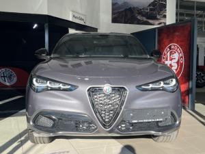 Alfa Romeo Stelvio 2.0T Veloce Q4 - Image 2