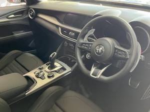 Alfa Romeo Stelvio 2.0T Veloce Q4 - Image 7