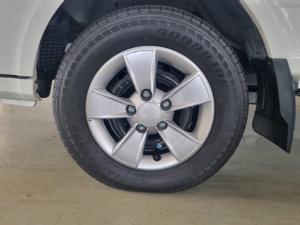 JAC X200 2.8TDi 80kW 1.3-ton double cab dropside - Image 11