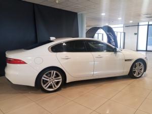 Jaguar XF 20d Prestige - Image 2