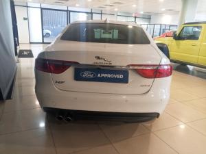 Jaguar XF 20d Prestige - Image 4