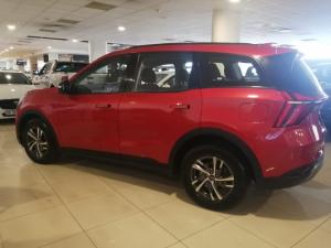Mahindra XUV700 2.0T AX5 - Image 2