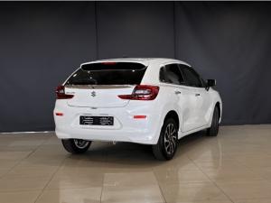 Suzuki Baleno 1.5 GLX manual - Image 4