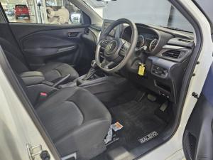Suzuki Baleno 1.5 GL auto - Image 8