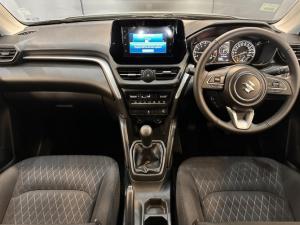 Suzuki Grand Vitara 1.5 GL manual - Image 8