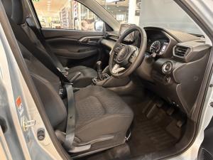 Suzuki Grand Vitara 1.5 GL manual - Image 9