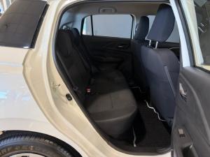 Suzuki Swift 1.2 GL - Image 10