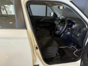 Suzuki Swift 1.2 GL - Image 9