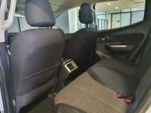 Mitsubishi Triton 2.4DI-D double cab GL - Image 10