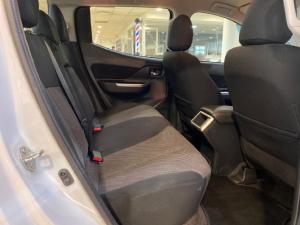 Mitsubishi Triton 2.4DI-D double cab GL - Image 9