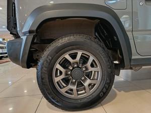 Suzuki Jimny 1.5 GLX AllGrip 3-door manual - Image 6