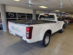 Isuzu D-Max Gen 6 250 single cab Fleetside safety - Image 7