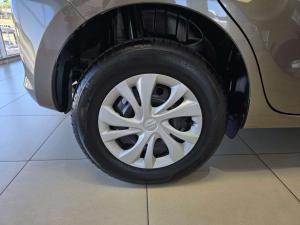 Suzuki Swift 1.2 GL manual - Image 5