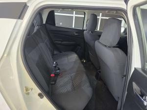 Suzuki Swift 1.2 GL auto - Image 11