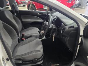 Kia Pegas 1.4 LX manual - Image 10