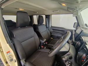 Suzuki Jimny 1.5 GLX AllGrip 5-door auto - Image 18