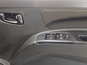 Mahindra Pik Up 2.2CRDe double cab S6 Karoo auto - Image 16