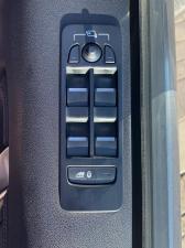 Land Rover Range Rover Evoque D200 R-Dynamic HSE - Image 12