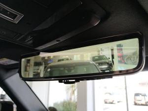 Land Rover Defender 90 D300 X-Dynamic HSE - Image 14