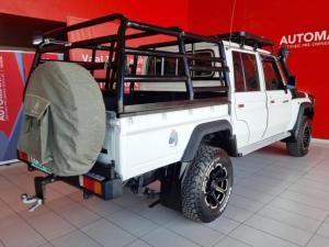 Toyota Land Cruiser 79 4.5D-4D V8 double cab LX - Image 8