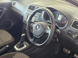 Volkswagen Polo sedan 1.6 Comfortline auto - Image 12
