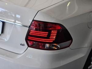Volkswagen Polo sedan 1.6 Comfortline auto - Image 13