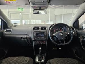 Volkswagen Polo sedan 1.6 Comfortline auto - Image 14