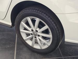 Volkswagen Polo sedan 1.6 Comfortline auto - Image 15