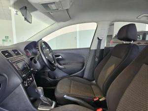 Volkswagen Polo sedan 1.6 Comfortline auto - Image 19