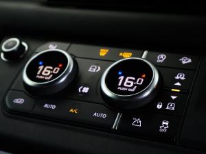 Land Rover Defender 110 D300 X-Dynamic HSE - Image 27