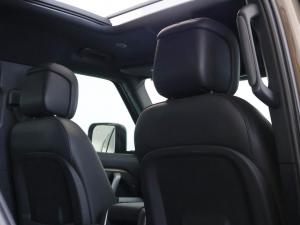 Land Rover Defender 110 D300 X-Dynamic HSE - Image 29