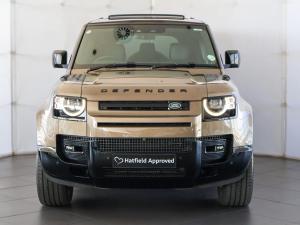 Land Rover Defender 110 D300 X-Dynamic HSE - Image 5