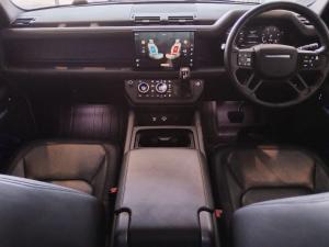 Land Rover Defender 110 D300 X-Dynamic HSE - Image 9