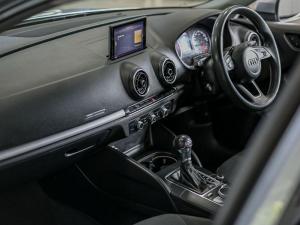 Audi A3 sedan 30TFSI - Image 9