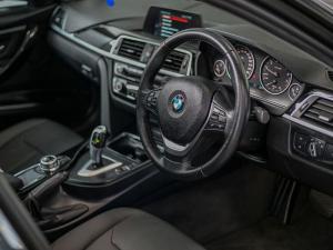BMW 3 Series 318i - Image 10