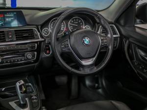 BMW 3 Series 318i - Image 11